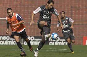 Danilo durante o treino do Corinthians, realizado esta manh no Parque So Jorge. O prximo jogo da equipe, ser domingo, dia 29/08, contra o Vitoria/BA, no estdio do Pacaembu, pela 17. a rodada do Campeonato Brasileiro de 2010