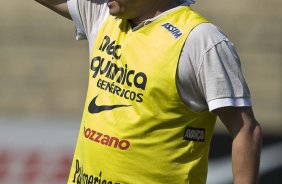 Adilson Batista durante o treino do Corinthians, realizado esta manh no Parque So Jorge. O prximo jogo da equipe, ser amanh, sbado, dia 04/09, contra o Goias/GO, no estdio do Pacaembu, pela 19. a rodada do Campeonato Brasileiro de 2010