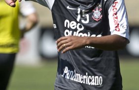 Paulinho durante o treino do Corinthians, realizado esta manh no Parque So Jorge. O prximo jogo da equipe, ser amanh, sbado, dia 04/09, contra o Goias/GO, no estdio do Pacaembu, pela 19. a rodada do Campeonato Brasileiro de 2010