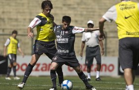 Paulo Andr e Defederico durante o treino do Corinthians, realizado esta manh no Parque So Jorge. O prximo jogo da equipe, ser amanh, sbado, dia 04/09, contra o Goias/GO, no estdio do Pacaembu, pela 19. a rodada do Campeonato Brasileiro de 2010