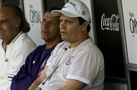 Adilson Batista(d) e José Augusto, técnico do time sub-18, durante o treino do Corinthians, realizado esta tarde no Parque São Jorge. O próximo jogo da equipe, será sábado, dia 11/09, contra o Grêmio, no Pacaembu, pela 21. a rodada do Campeonato Brasileiro de 2010