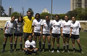 Dentinho  o padrinho das equipes masculina e feminina que vo defender o Brasil na Copa do Mundo de Futebol Social, de 19 a 26 de setembro, no Rio de Janeiro. A competio reunir cerca de 50 pases, representados por jovens que vivem em situao de risco e tem no esporte uma oportunidade de mudar de vida, durante o treino do Corinthians, realizado esta manh no Parque So Jorge. O prximo jogo da equipe, ser amanh, sbado, dia 11/09, contra o Grmio, no Pacaembu, pela 21. a rodada do Campeonato Brasileiro de 2010