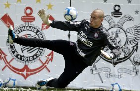 Julio Cesar durante o treino do Corinthians, realizado esta manh no CT Joaquim Grava, no Parque Ecolgico do Tiete. O prximo jogo da equipe, ser amanh, quarta-feira, dia 06/10, contra o Atltico-MG, na Arena do Jacar em Sete Lagoas/MG, pela 28. a rodada do Campeonato Brasileiro de 2010