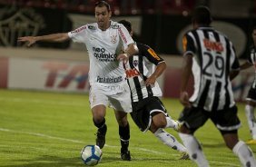 Durante a partida entre Atlético-MG x Corinthians, válida pela 28ª rodada do Campeonato Brasileiro de 2010, serie A, realizada esta noite no estádio Arena do Jacaré, em Sete Lagoas/MG