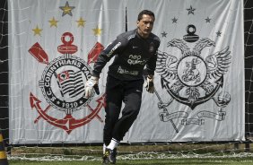 Aldo Bobadilha durante o treino do Corinthians, realizado esta manh no CT Joaquim Grava, no Parque Ecolgico do Tiete. O prximo jogo da equipe, ser domingo dia 10/10, contra o Atltico-GO, no Pacaembu, pela 29. a rodada do Campeonato Brasileiro de 2010