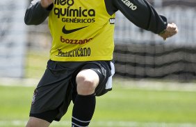 Chico durante o treino do Corinthians, realizado esta manh no CT Joaquim Grava, no Parque Ecolgico do Tiete. O prximo jogo da equipe, ser domingo dia 10/10, contra o Atltico-GO, no Pacaembu, pela 29. a rodada do Campeonato Brasileiro de 2010