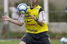 Chico durante o treino do Corinthians, realizado esta manh no CT Joaquim Grava, no Parque Ecolgico do Tiete. O prximo jogo da equipe, ser domingo dia 10/10, contra o Atltico-GO, no Pacaembu, pela 29. a rodada do Campeonato Brasileiro de 2010