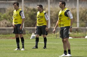 Paulo Andr; Chico e Leandro Castn durante o treino do Corinthians, realizado esta manh no CT Joaquim Grava, no Parque Ecolgico do Tiete. O prximo jogo da equipe, ser domingo dia 10/10, contra o Atltico-GO, no Pacaembu, pela 29. a rodada do Campeonato Brasileiro de 2010