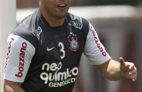 Ronaldo durante o treino do Corinthians, realizado esta manh no CT Joaquim Grava, no Parque Ecolgico do Tiete. O prximo jogo da equipe, ser domingo dia 10/10, contra o Atltico-GO, no Pacaembu, pela 29. a rodada do Campeonato Brasileiro de 2010