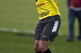 Roberto Carlos durante o treino do Corinthians, realizado esta tarde no CT Joaquim Grava, no Parque Ecolgico do Tiete. O prximo jogo da equipe, ser quarta-feira, dia 13/10, contra o Vasco/RJ, em So Janurio, ultimo jogo da 18. a rodada do Campeonato Brasileiro de 2010