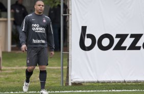 Ronaldo durante o treino do Corinthians, realizado esta tarde no CT Joaquim Grava, no Parque Ecolgico do Tiete. O prximo jogo da equipe, ser quarta-feira, dia 13/10, contra o Vasco/RJ, em So Janurio, ultimo jogo da 18. a rodada do Campeonato Brasileiro de 2010
