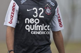 Dentinho durante o treino do Corinthians, realizado esta tarde no CT Joaquim Grava, no Parque Ecolgico do Tiete. O prximo jogo da equipe, ser domingo, dia 17/10, contra o Guarani/SP, no Brinco de Ouro da Princesa, em Campinas, pela 30. a rodada do Campeonato Brasileiro de 2010