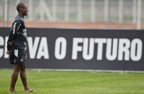 Elias durante o treino do Corinthians contra o time sub-17, realizado esta tarde no CT Joaquim Grava, no Parque Ecolgico do Tiete. O prximo jogo da equipe, ser domingo, dia 17/10, contra o Guarani/SP, no Brinco de Ouro da Princesa, em Campinas, pela 30. a rodada do Campeonato Brasileiro de 2010