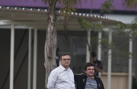 O diretor de futebol Mario Gobbi e o presidente Andres Sanchez durante o treino do Corinthians, realizado esta tarde no CT Joaquim Grava, no Parque Ecolgico do Tiete. O prximo jogo da equipe, ser domingo, dia 17/10, contra o Guarani/SP, no Brinco de Ouro da Princesa, em Campinas, pela 30. a rodada do Campeonato Brasileiro de 2010