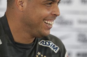 Ronaldo, que volta ao time no prximo jogo, concede entrevista coletiva antes do treino do Corinthians, realizado esta tarde no CT Joaquim Grava, no Parque Ecolgico do Tiete. O prximo jogo da equipe, ser domingo, dia 17/10, contra o Guarani/SP, no Brinco de Ouro da Princesa, em Campinas, pela 30. a rodada do Campeonato Brasileiro de 2010