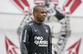 Ronaldo durante o treino do Corinthians, realizado esta manh no Parque So Jorge. O prximo jogo da equipe, ser amanh, domingo, dia 17/10, contra o Guarani/SP, no Brinco de Ouro da Princesa, em Campinas, pela 30. a rodada do Campeonato Brasileiro de 2010