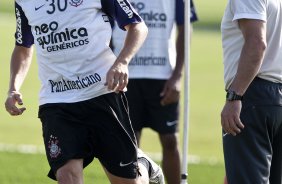 Paulo Andr durante o treino do Corinthians, realizado esta tarde no CT Joaquim Grava no Parque Ecolgico. O prximo jogo da equipe ser domingo, dia 24/10, contra o Palmeiras no Pacaembu, pela 31. a rodada do Campeonato Brasileiro de 2010