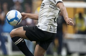 Roberto Carlos durante a partida entre Corinthians x Palmeiras, válida pela 31ª rodada do Campeonato Brasileiro de 2010, serie A, realizada esta tarde no estádio do Pacaembu