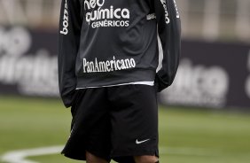 Alessandro durante o treino do Corinthians, realizado esta tarde no CT Joaquim Grava no Parque Ecolgico. O prximo jogo da equipe ser amanh, quarta-feira, dia 27/10, contra o Flamengo no Engenho, pela 32. a rodada do Campeonato Brasileiro de 2010