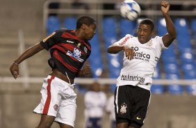 Durante a partida entre Flamengo x Corinthians, vlida pela 32 rodada do Campeonato Brasileiro de 2010, serie A, realizada esta noite no estdio do Engenho