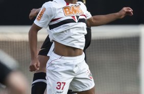 Ralf e Lucas durante a partida entre So Paulo x Corinthians, vlida pela 34 rodada do Campeonato Brasileiro de 2010, serie A, realizada esta tarde no estdio do Morumbi/SP