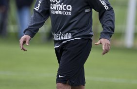 Ronaldo durante o treino do Corinthians realizado esta tarde no CT Joaquim Grava, no Parque Ecolgico do Tiete. O prximo jogo da equipe ser sbado, dia 13/11, contra o Cruzeiro, pela 35. a rodada do Campeonato Brasileiro de 2010
