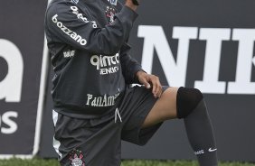 Dentinho durante o treino do Corinthians realizado esta manh no CT Joaquim Grava, no Parque Ecolgico do Tiete. O prximo jogo da equipe ser amanh, sbado, dia 13/11, contra o Cruzeiro, pela 35. a rodada do Campeonato Brasileiro de 2010