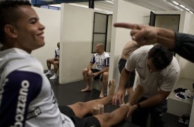 Dentinho e Ronaldo nos vestiários antes da partida entre Corinthians x Cruzeiro, válida pela 35ª rodada do Campeonato Brasileiro de 2010, serie A, realizada esta noite no estádio do Pacaembui/SP