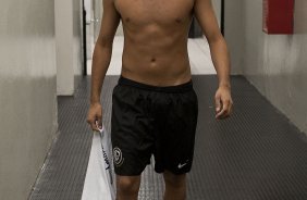 Dentinho nos vestiários antes da partida entre Corinthians x Cruzeiro, válida pela 35ª rodada do Campeonato Brasileiro de 2010, serie A, realizada esta noite no estádio do Pacaembui/SP