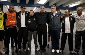 Reuniao nos vestirios aps a partida entre Corinthians x Cruzeiro, vlida pela 35 rodada do Campeonato Brasileiro de 2010, serie A, realizada esta noite no estdio do Pacaembui/SP