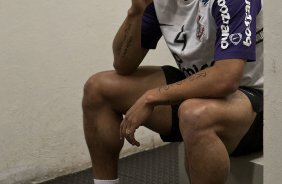 Roberto Carlos nos vestirios antes da partida entre Corinthians x Cruzeiro, vlida pela 35 rodada do Campeonato Brasileiro de 2010, serie A, realizada esta noite no estdio do Pacaembui/SP