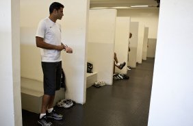 William que faz seu ultimo jogo no Pacaembu pois para de jogar profissionalmente este ano, nos vestiários antes da partida entre Corinthians x Vasco da Gama, válida pela 37ª rodada do Campeonato Brasileiro de 2010, serie A, realizada esta tarde no estádio do Pacaembu/SP