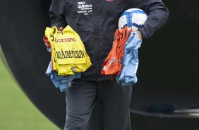 Tite durante o treino do Corinthians realizado esta manh no CT Joaquim Grava, no Parque Ecolgico do Tiete. O prximo jogo da equipe ser domingo, dia 05/12, contra o Goias/GO, no estdio Serra Dourada, pela 38. a rodada do Campeonato Brasileiro de 2010