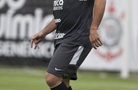 Ronaldo durante o treino do Corinthians realizado esta tarde no CT Joaquim Grava, no Parque Ecolgico do Tiete. O prximo jogo da equipe ser domingo, dia 05/12, contra o Goias/GO, no estdio Serra Dourada, pela 38. a rodada do Campeonato Brasileiro de 2010