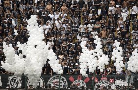 Durante a partida entre Corinthians x Palmeiras, válida pela 31ª rodada do Campeonato Brasileiro de 2010, serie A, realizada esta tarde no estádio do Pacaembu