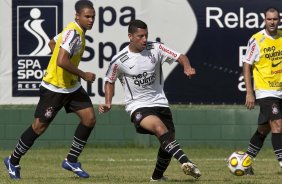 Claudir e Ralf durante o treino de hoje a tarde no Spa Sport Resort na cidade de Itu, interior de So Paulo. O primeiro jogo da equipe ser dia 16/01, contra a Portuguesa, no Pacaembu, vlida pela 1 rodada do Campeonato Paulista de 2011