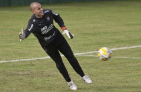 Julio Cesar durante o treino de hoje a tarde no Spa Sport Resort na cidade de Itu, interior de So Paulo. O primeiro jogo da equipe ser dia 16/01, contra a Portuguesa, no Pacaembu, vlida pela 1 rodada do Campeonato Paulista de 2011