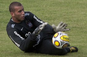 Rafael Santos durante o treino de hoje a tarde no Spa Sport Resort na cidade de Itu, interior de So Paulo. O primeiro jogo da equipe ser dia 16/01, contra a Portuguesa, no Pacaembu, vlida pela 1 rodada do Campeonato Paulista de 2011