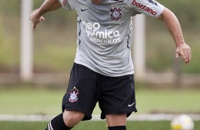 Ronaldo durante o treino de hoje a tarde no CT Joaquim Grava, no Parque Ecolgico do Tiete. O primeiro jogo da equipe ser dia 16/01, contra a Portuguesa, no Pacaembu, vlida pela 1 rodada do Campeonato Paulista de 2011