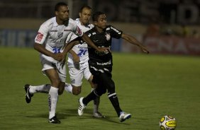 Durante a partida entre Bragantino/SP x Corinthians, vlida pela 2 rodada do Campeonato Paulista de 2011, realizada esta noite no estdio Nabi Abi Chedid, em Bragana Paulista, interior de So Paulo. Bragana Paulista/SP/Brasil