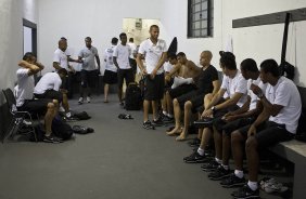 Jogadores chegando nos vestirios antes da partida entre Bragantino/SP x Corinthians, vlida pela 2 rodada do Campeonato Paulista de 2011, realizada esta noite no estdio Nabi Abi Chedid, em Bragana Paulista, interior de So Paulo. Bragana Paulista/SP/Brasil