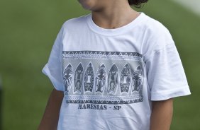 Ronaldo levou o seu filho Alex, 5 anos, cuja paternidade foi reconhecida pelo atacante recentemente, fruto de um relacionamento com a brasileira Michele Umezu, durante o treino de hoje a tarde no CT Joaquim Grava, no Parque Ecolgico do Tiete. O prximo jogo da equipe ser domingo, dia 23/01, contra o Noroeste/Bauru, vlida pela 3 rodada do Campeonato Paulista de 2011