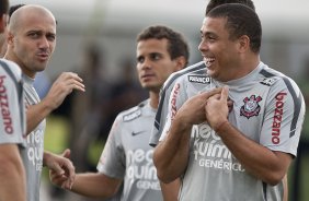 Alessandro; Morais(c) e Ronaldo durante o treino de hoje a tarde no CT Joaquim Grava, no Parque Ecolgico do Tiete. O prximo jogo da equipe ser domingo, dia 23/01, contra o Noroeste/Bauru, vlida pela 3 rodada do Campeonato Paulista de 2011