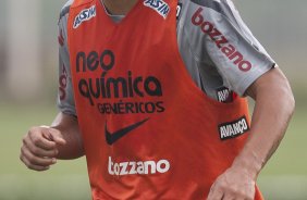 Edno durante o treino de hoje a tarde no CT Joaquim Grava, no Parque Ecolgico do Tiete. O prximo jogo da equipe ser domingo, dia 23/01, contra o Noroeste/Bauru, vlida pela 3 rodada do Campeonato Paulista de 2011