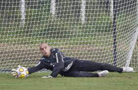 Julio Cesar durante o treino de hoje a tarde no CT Joaquim Grava, no Parque Ecolgico do Tiete. O prximo jogo da equipe ser domingo, dia 23/01, contra o Noroeste/Bauru, vlida pela 3 rodada do Campeonato Paulista de 2011