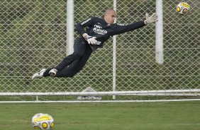 Julio Cesar durante o treino de hoje a tarde no CT Joaquim Grava, no Parque Ecolgico do Tiete. O prximo jogo da equipe ser domingo, dia 23/01, contra o Noroeste/Bauru, vlida pela 3 rodada do Campeonato Paulista de 2011