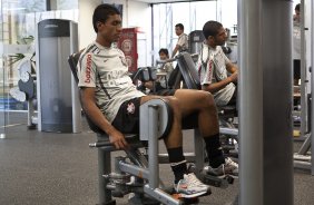 Paulinho durante o treino de hoje a tarde no CT Joaquim Grava, no Parque Ecolgico do Tiete. O prximo jogo da equipe ser domingo, dia 23/01, contra o Noroeste/Bauru, vlida pela 3 rodada do Campeonato Paulista de 2011