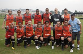 Time posado quu venceu o racho durante o treino de hoje a tarde no CT Joaquim Grava, no Parque Ecolgico do Tiete. O prximo jogo da equipe ser domingo, dia 23/01, contra o Noroeste/Bauru, vlida pela 3 rodada do Campeonato Paulista de 2011