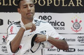 Luiz Ramirez durante apresentaao como novo jogador do Corinthians durante treino realizado no centro de treinamento joaquim grava