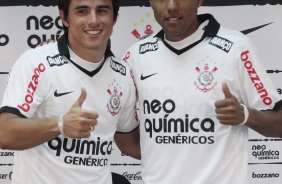 William e Luiz Ramrez foram apresentadas como novos jogadores do Corinthians durante treino realizado no centro de treinamento joaquim grava